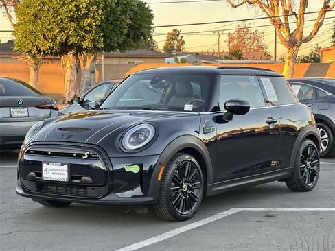 Used 2023 MINI Cooper SE image 8