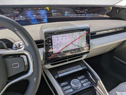 New 2026 Lincoln Nautilus Reserve AWD/4WD image 11