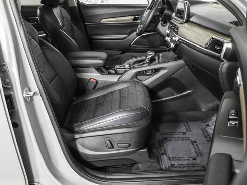 Used 2022 Kia Telluride SX w/ SX Prestige Package image 50