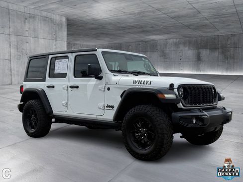 Used 2024 Jeep Wrangler Unlimited Sport AWD/4WD image 7