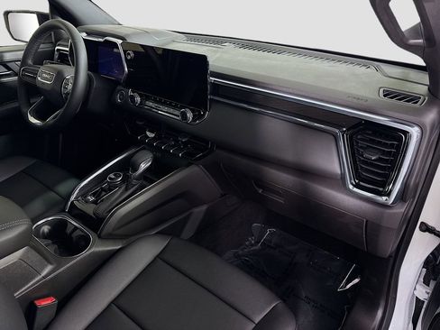 New 2025 GMC Canyon Elevation w/ Convenience Package image 30