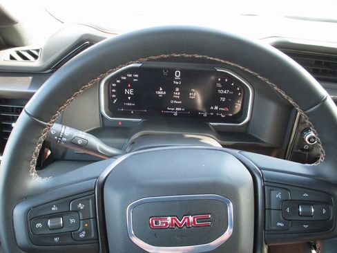 Used 2026 GMC Sierra 2500 AT4 w/ AT4 Premium Plus Package image 31