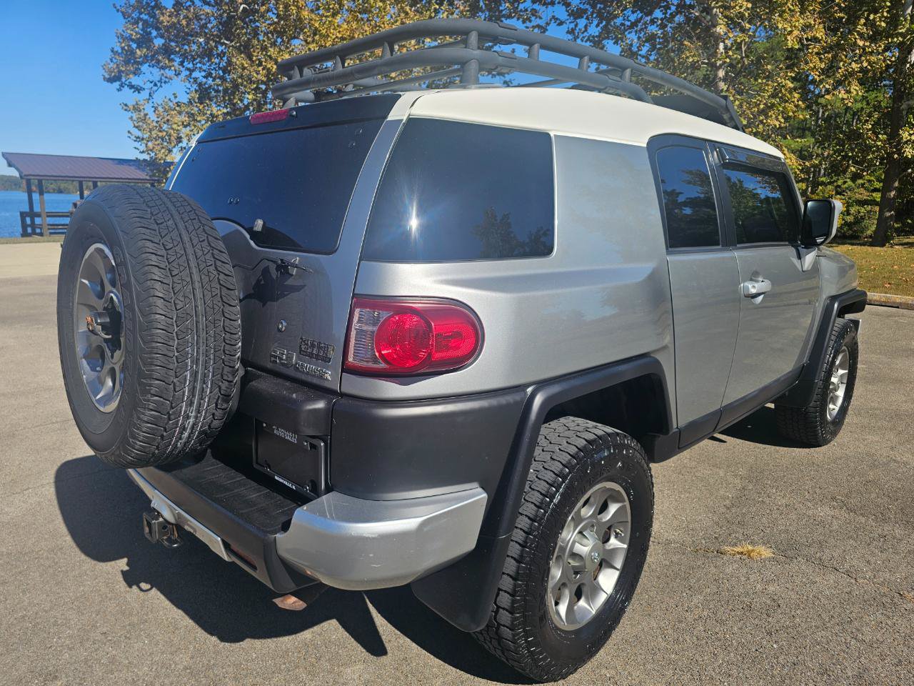 Used 2011 Toyota FJ Cruiser 4WD w/ Convenience Pkg image 5