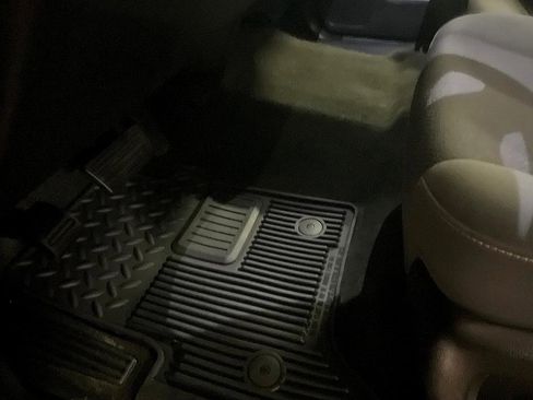 Used 2018 Chevrolet Silverado 1500 LT w/ All Star Edition image 17