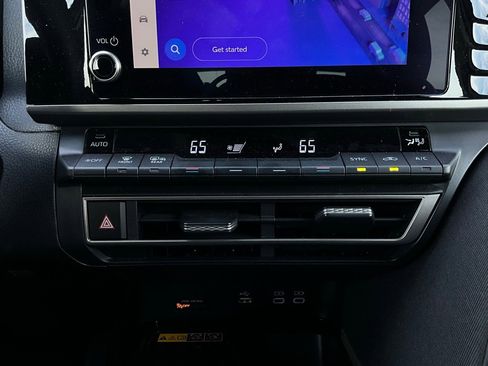 Used 2025 Toyota Camry LE image 26