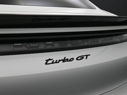 Certified 2025 Porsche Taycan GTS AWD/4WD image 14