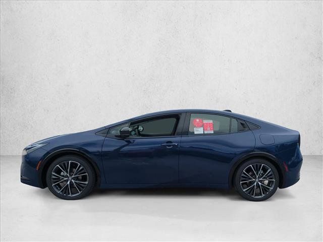New 2027 Toyota Prius XLE FWD image 5