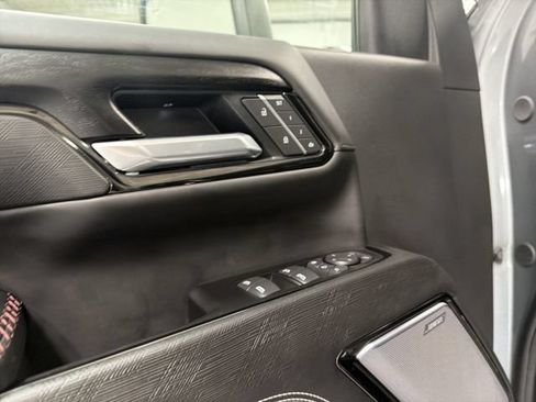New 2026 GMC Sierra 2500 AT4X w/ LPO, Black Badging Package AWD/4WD image 23