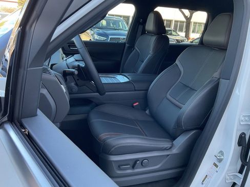 New 2026 Nissan Armada SL image 13