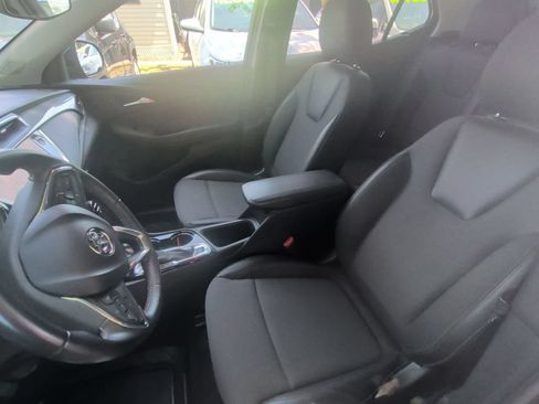 Used 2023 Buick Encore GX Select w/ Sport Touring Package FWD image 14
