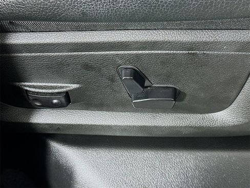 Used 2024 RAM 3500 Laramie image 23