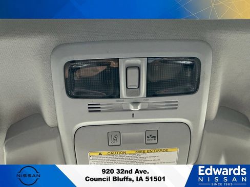 Used 2015 Subaru Forester 2.5i Limited AWD/4WD image 31