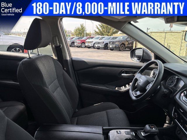 Used 2025 Nissan Rogue SV FWD image 18