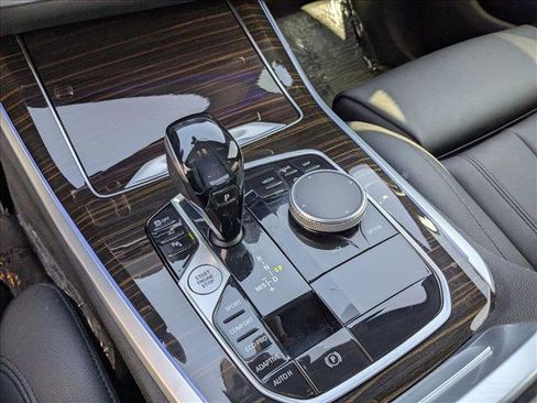 Used 2021 BMW X5 sDrive40i image 12