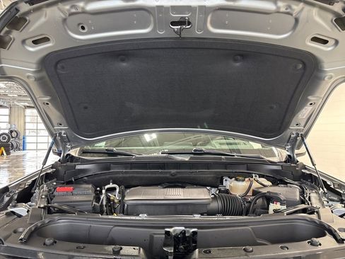 Used 2023 Chevrolet Suburban Premier w/ Premium Package image 47