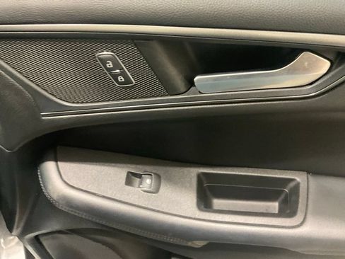 Used 2022 Ford Edge SE AWD/4WD image 11