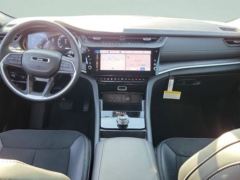 New 2026 Jeep Grand Cherokee Altitude RWD image 22
