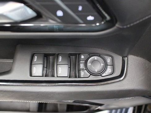 Used 2025 GMC Sierra 2500 AT4X AWD/4WD image 38