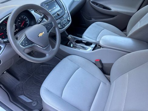 Used 2018 Chevrolet Malibu LS FWD image 9