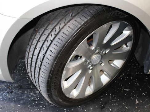 Used 2014 Buick LaCrosse Leather AWD/4WD image 36