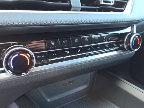 New 2026 Chevrolet Equinox LT image 25