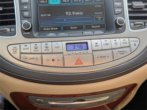 Used 2012 Hyundai Genesis 3.8 w/ Premium Pkg image 20