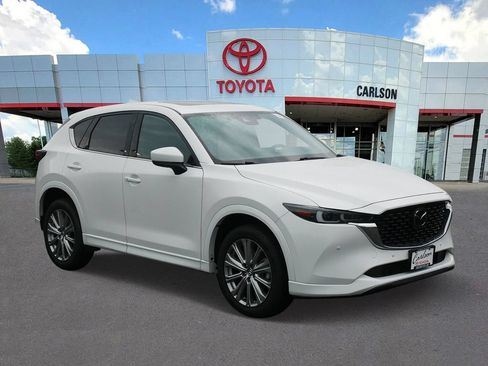 Used 2023 MAZDA CX-5 Signature AWD/4WD image 2