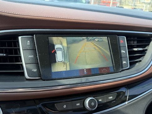 Used 2018 Buick Enclave Avenir w/ Avenir Technology Package image 20