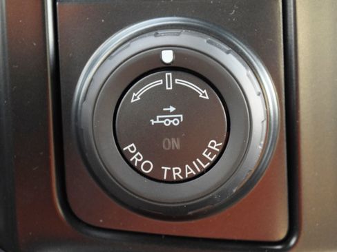 New 2026 Ford F250 Platinum AWD/4WD image 16