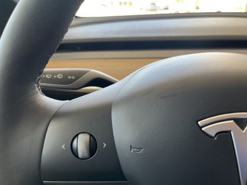 Used 2023 Tesla Model 3 Standard Range RWD image 17