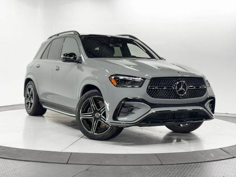Used 2024 Mercedes-Benz GLE 450 4MATIC w/ AMG Line Exterior image 1