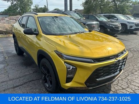 Certified 2024 Chevrolet Trax ACTIV w/ Driver Confidence Package FWD image 4