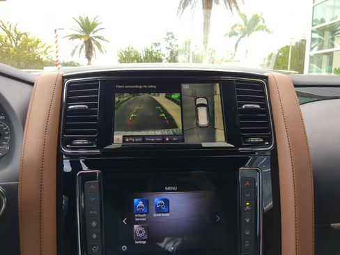 Used 2021 INFINITI QX80 Sensory w/ Cargo Package image 25