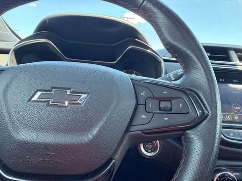 Used 2021 Chevrolet TrailBlazer RS w/ Sun and Liftgate Package FWD image 16