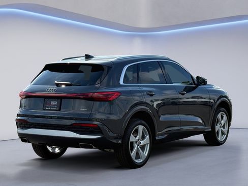 New 2026 Audi Q7 3.0T Prestige image 3