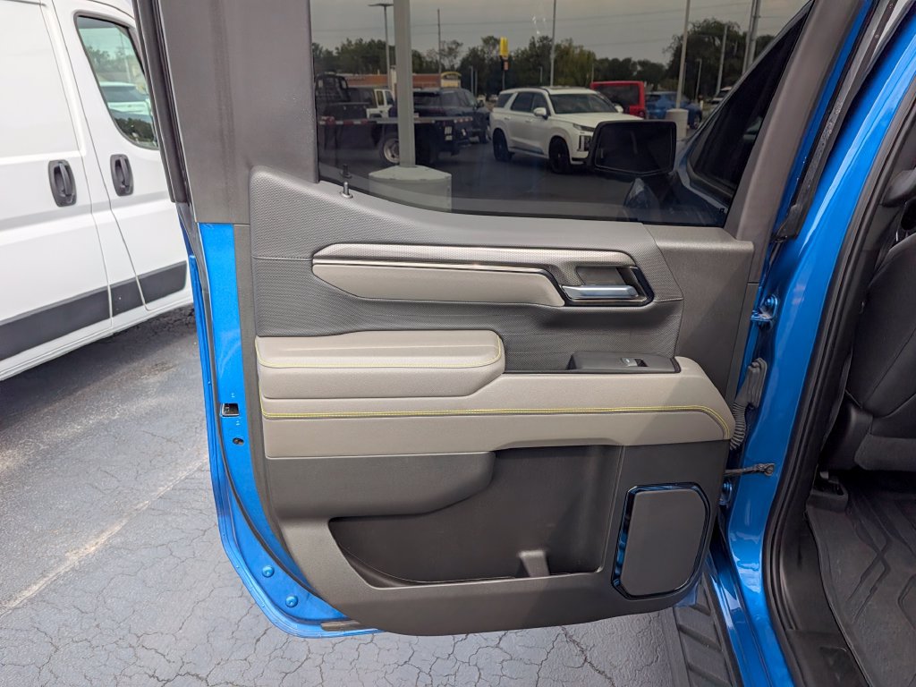 Used 2022 Chevrolet Silverado 1500 ZR2 w/ Technology Package AWD/4WD image 26