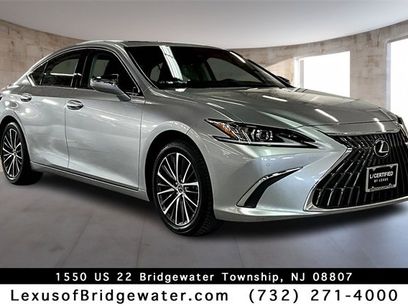 Certified 2022 Lexus ES 350 w/ Premium Package