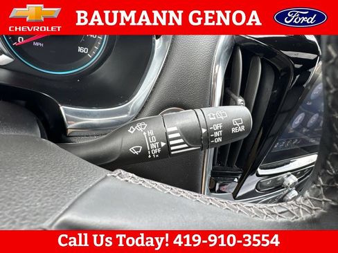 Used 2023 Chevrolet Traverse RS AWD/4WD image 25