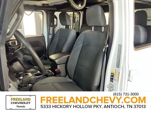 Used 2024 Jeep Gladiator Sport image 27