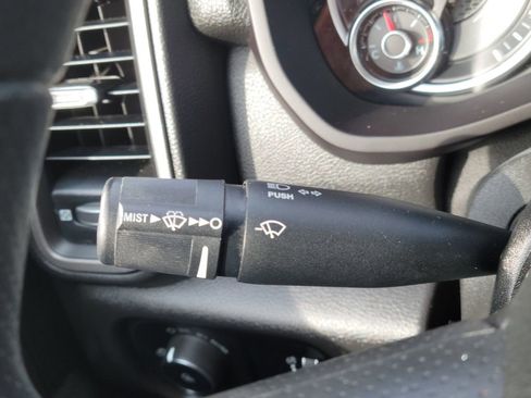 Used 2023 RAM 2500 Tradesman w/ Chrome Appearance Group image 15