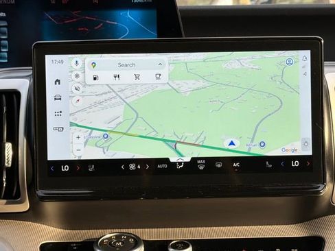 Used 2025 Ford Expedition Active image 22