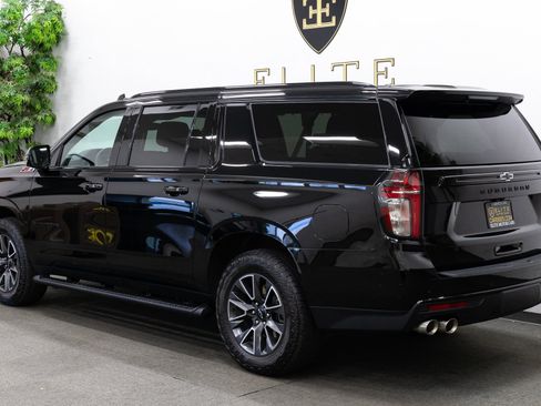 Used 2023 Chevrolet Suburban Z71 w/ Z71 Off-Road Package image 3