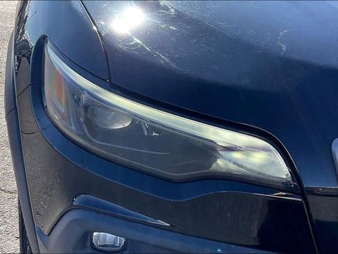 Used 2020 Jeep Cherokee Trailhawk w/ Cold Weather Group AWD/4WD image 34