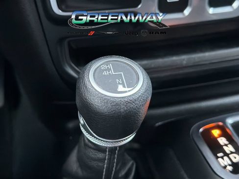 Used 2024 Jeep Wrangler Sport AWD/4WD image 24
