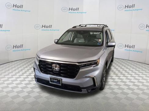 Certified 2024 Honda Pilot Elite image 1