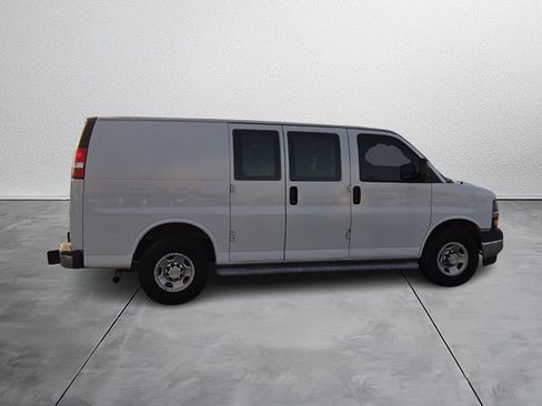Used 2019 Chevrolet Express 2500 w/ Driver Convenience Package image 5