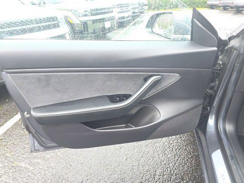 Used 2019 Tesla Model 3 Long Range image 8