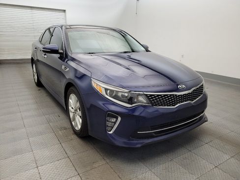Used 2018 Kia Optima S w/ Panoramic Sunroof Package FWD image 13