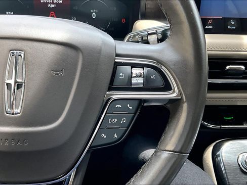 Used 2022 Lincoln Nautilus Reserve FWD image 24