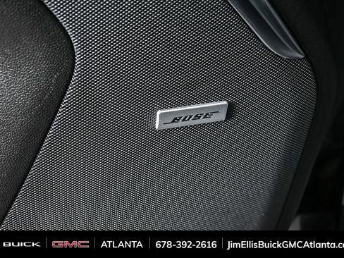 Used 2024 GMC Yukon XL Denali image 8